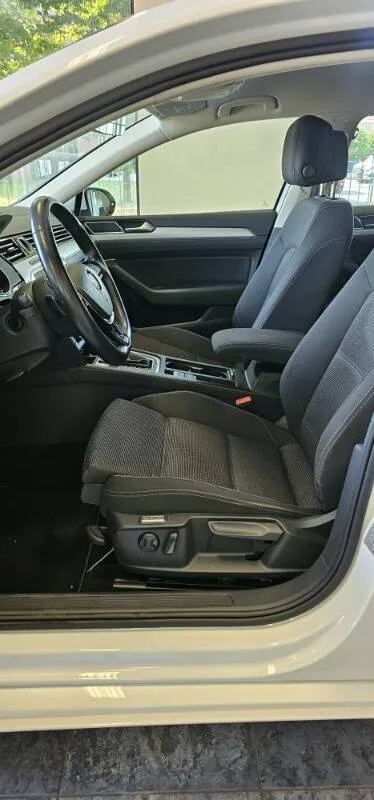 Volkswagen Passat Variant 2.0 tdi Executive 150cv dsg 7m - Immagine 9