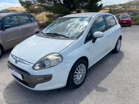 Fiat Grande Punto 5p 1.3 mjt 16v Dynamic c/esp 75cv - Immagine 2