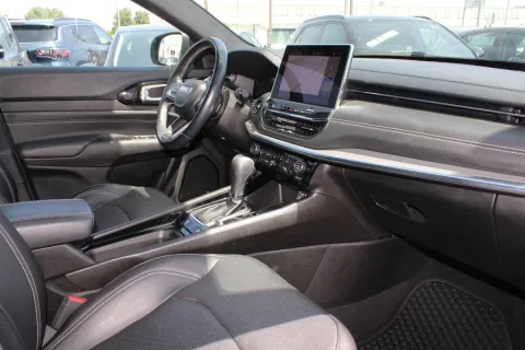 Jeep Compass 1.3 turbo t4 phev S 4xe auto - Immagine 14