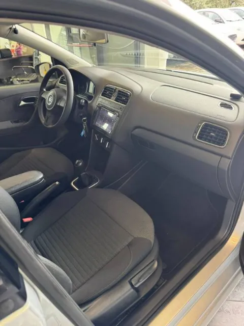 Volkswagen Polo 5p 1.4 Comfortline - Immagine 21