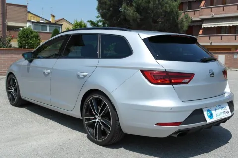 Seat Leon ST 2.0 tsi Cupra 300cv dsg - Immagine 3