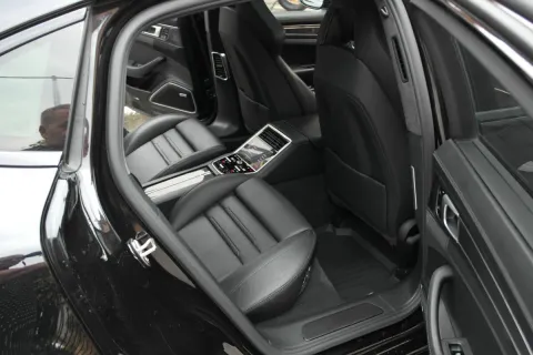 Porsche Panamera Sport Turismo 4.0 Turbo S e-hybrid auto - Immagine 15