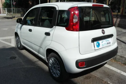Fiat Panda 1.2 Lounge s&s 69cv my19 - Immagine 3
