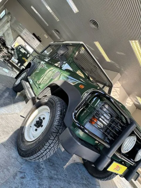 Land Rover Defender 90 2.5 td5 County SW - Immagine 1