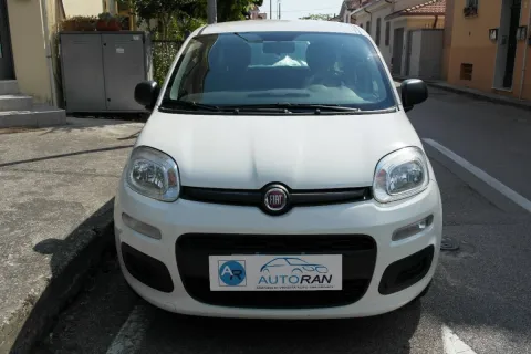 Fiat Panda 1.2 Lounge s&s 69cv my19 - Immagine 9