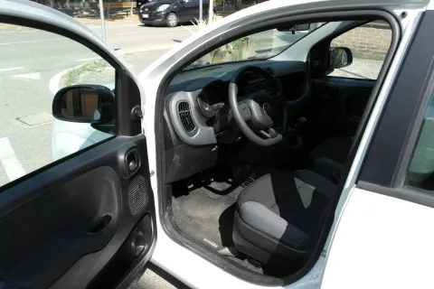 Fiat Panda 1.2 Lounge s&s 69cv my19 - Immagine 11