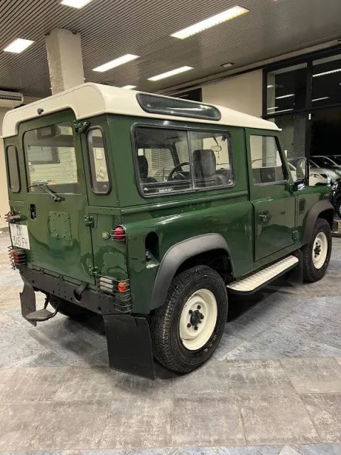 Land Rover Defender 90 2.5 td5 County SW - Immagine 7