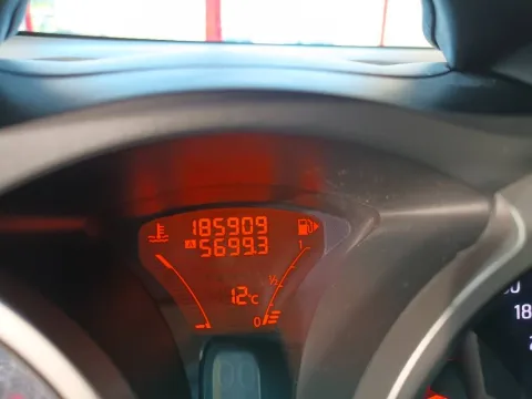 Nissan Juke 1.6 Acenta - Immagine 17