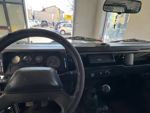 Land Rover Defender 90 2.5 td5 County SW - Immagine 16