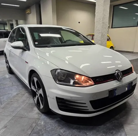 Volkswagen Golf 3p 2.0 tsi Gti - Immagine 3