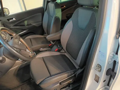 Opel Crossland X 1.5 ecotec Innovation s&s 102cv - Immagine 13