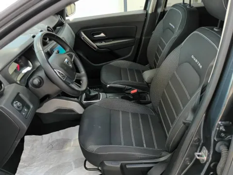 Dacia Duster 1.0 tce Prestige Gpl 4x2 100cv - Immagine 13