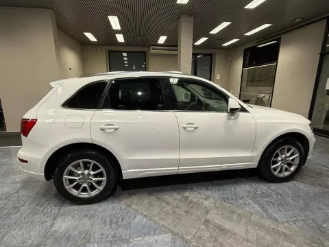 Audi Q5 2.0 tdi quattro 170cv dpf - Immagine 8
