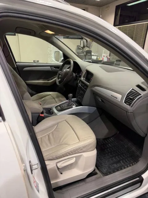 Audi Q5 2.0 tdi quattro 170cv dpf - Immagine 14