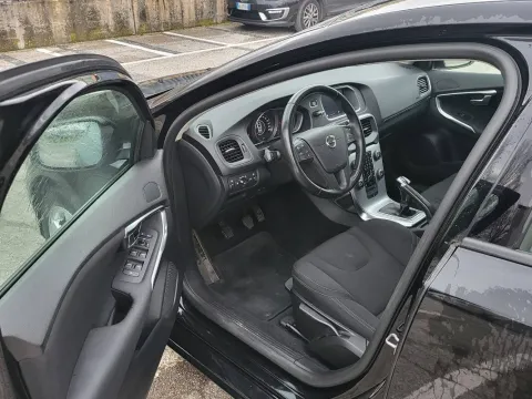 Volvo V40 2.0 d2 Business my17 - Immagine 12