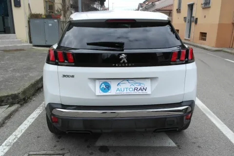 Peugeot 3008 1.5 bluehdi Active s&s 130cv - Immagine 4
