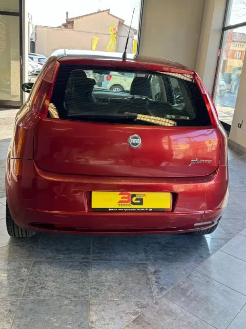 Fiat Grande Punto 5p 1.4 sjt 16v Sport 95cv - Immagine 3