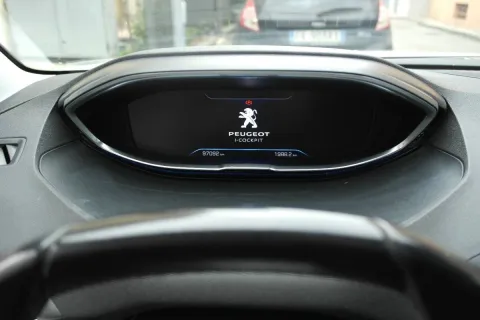 Peugeot 3008 1.5 bluehdi Active s&s 130cv - Immagine 10