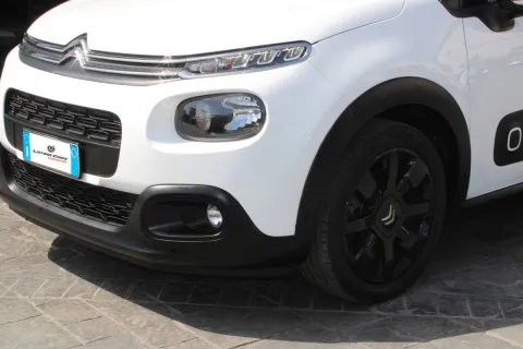 Citroen C3 1.2 puretech Shine s&s 110cv eat6 my18 - Immagine 2