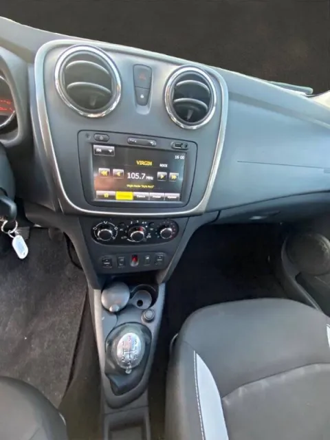 Dacia Sandero Stepway 1.5 dci Prestige 90cv - Immagine 12