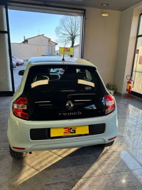 Renault Twingo 1.0 sce Live 70cv - Immagine 9