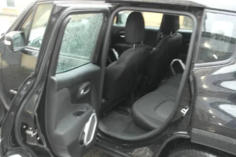 Jeep Renegade 1.6 mjt Sport fwd 95cv my18 - Immagine 13