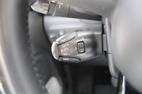 Citroen C3 1.2 puretech Shine s&s 110cv eat6 my18 - Immagine 21