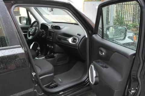 Jeep Renegade 1.6 mjt Sport fwd 95cv my18 - Immagine 15