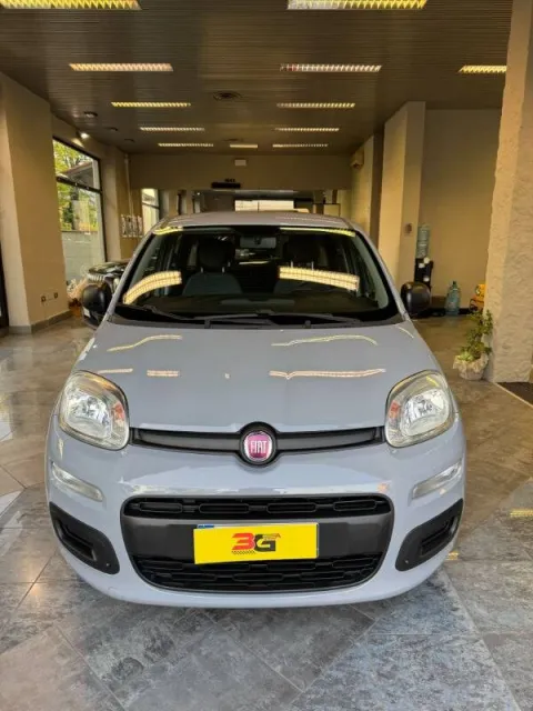 Fiat Panda 1.2 Lounge 69cv - Immagine 2