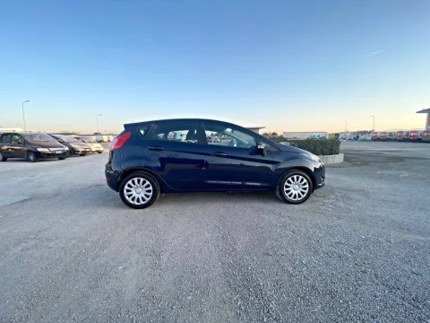 Ford Fiesta 5p 1.5 tdci Business 75cv - Immagine 4