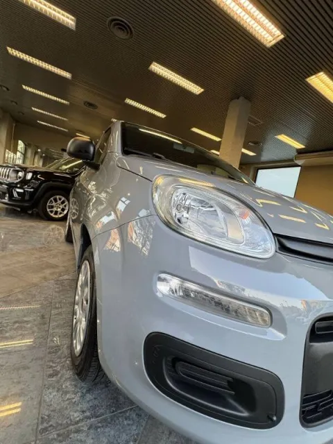 Fiat Panda 1.2 Lounge 69cv - Immagine 23