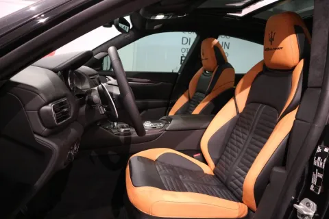 Maserati Levante 3.8 V8 Trofeo 580cv auto - Immagine 9