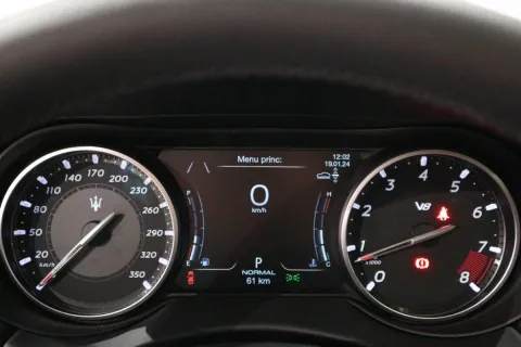 Maserati Levante 3.8 V8 Trofeo 580cv auto - Immagine 11