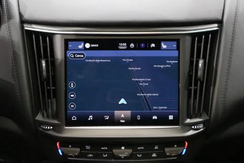 Maserati Levante 3.8 V8 Trofeo 580cv auto - Immagine 13