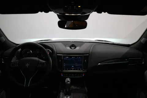 Maserati Levante 3.8 V8 Trofeo 580cv auto - Immagine 22