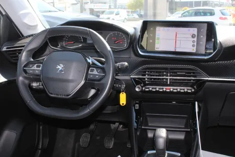 Peugeot 208 1.2 puretech Active s&s 75cv - Immagine 9