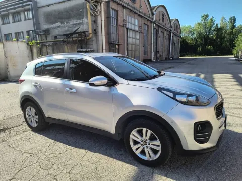 Kia Sportage 1.7 crdi Class Style Pack 2wd 115cv - Immagine 7