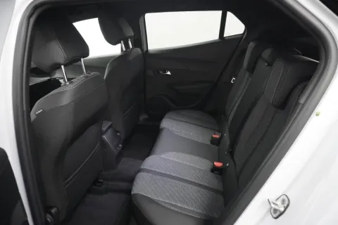 Peugeot 2008 1.2 puretech Allure s&s 100cv - Immagine 10