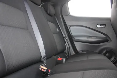 Nissan Juke 1.0 dig-t N-Connecta 114cv - Immagine 9
