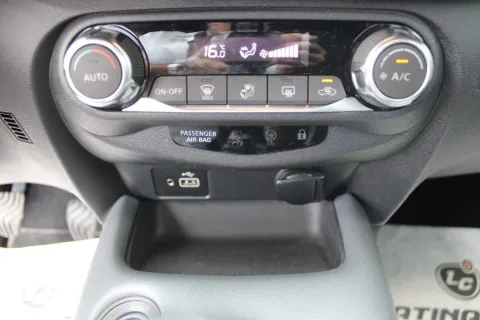 Nissan Juke 1.0 dig-t N-Connecta 114cv - Immagine 16