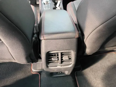 Ford Kuga 2.5 full hybrid ST-Line 2wd 190cv cvt - Immagine 18