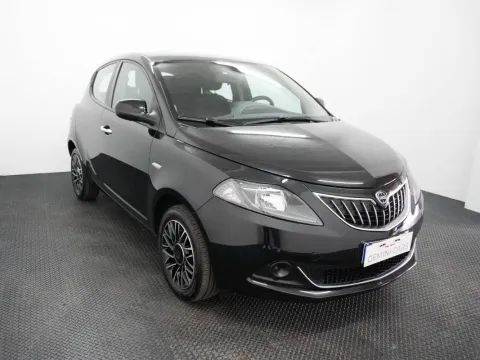 Lancia Ypsilon 1.0 firefly hybrid Platino s&s 70cv - Immagine 4