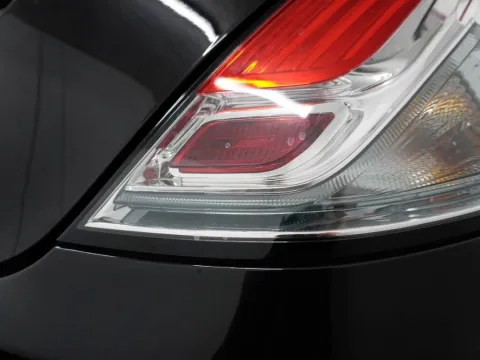 Lancia Ypsilon 1.0 firefly hybrid Platino s&s 70cv - Immagine 15