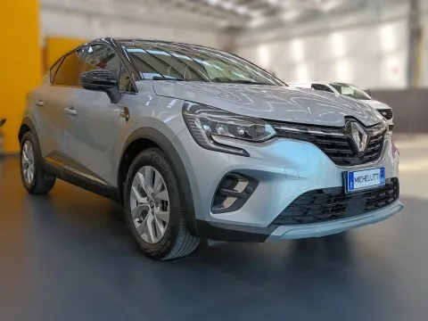 Renault Captur 1.6 E-Tech hybrid Intens 145cv auto - Immagine 3