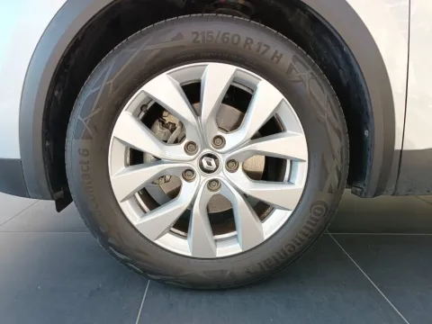 Renault Captur 1.6 E-Tech hybrid Intens 145cv auto - Immagine 8