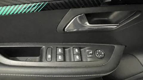 Peugeot 208 1.2 puretech Allure Pack s&s 100cv - Immagine 6