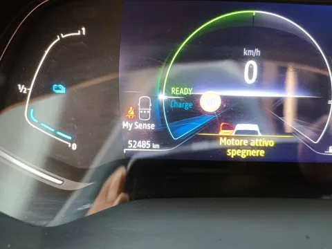 Renault Captur 1.6 E-Tech hybrid Intens 145cv auto - Immagine 19