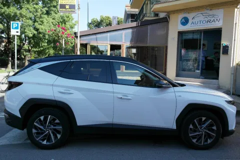 Hyundai Tucson 1.6 t-gdi 48V Xline 2wd imt - Immagine 6