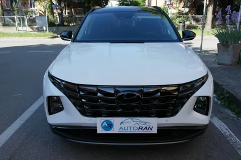 Hyundai Tucson 1.6 t-gdi 48V Xline 2wd imt - Immagine 8