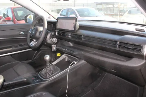 Jeep Avenger 1.2 turbo Altitude fwd 100cv - Immagine 13